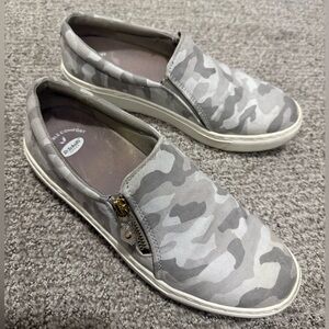 Dr. Scholl's Gray Camo Flats